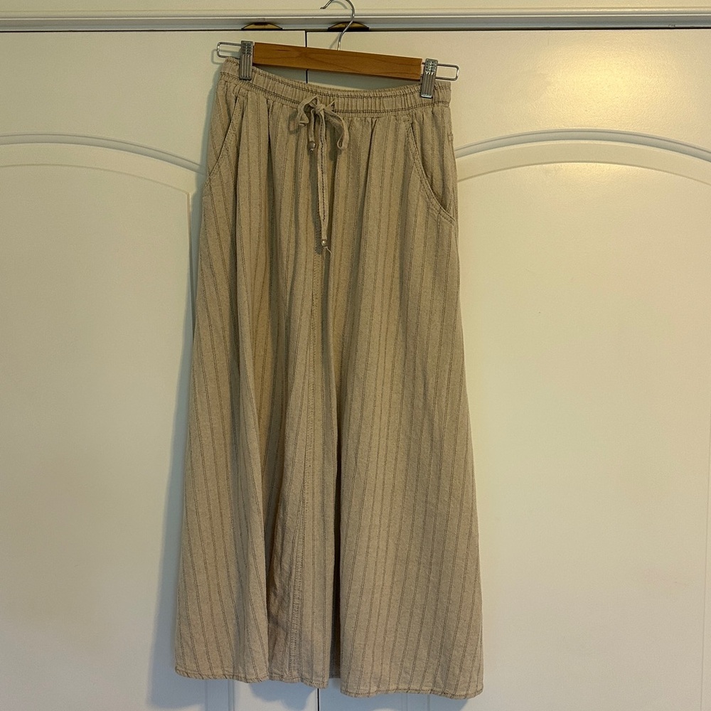 Max Studio Cream Textured Pants